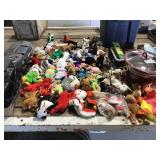 Large lot of Beany Baby plush toys, in lg tote