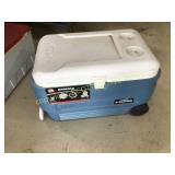 Igloo max cold, 60 quart blue and white cooler