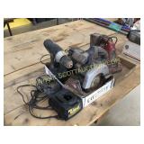 Craftsman 19 V circular saw with extra battery