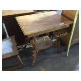 Antique 21' x 29ï¿½ end table, ornate