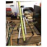 Adjustable height, aluminum easel