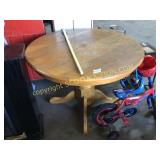 Vintage round oak dining table no leaves top