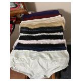 Like New Ladies L/XL Warners Maidenform Panties