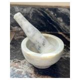 Marble Mortar & Pestle Grinder