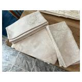 (8) Gold Damask Napkins, 60x80 Tablecloth Linens