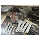 Glass Liquid Measuring Cup, Teaspoons Measuring