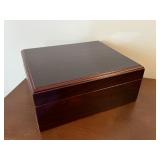 Macanudo Humidor Cigar Box Mahogany