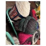 Bernat Lionheart Scarfie Yarn Skiens Skeins