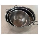 Set of Three Nesting Mixing Bowls
