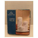 Holiday time candle gift set in original box