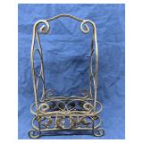 Small 2 bottle metal wine rack