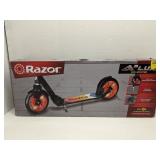 Razor A5 Lux Kick Scooter - new
