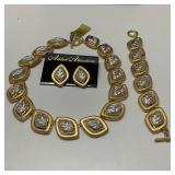 Gold Tone Leaf Chocker Necklace matching Earrings