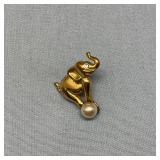 Vtg Gold- Tone Elephant Pin