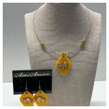 Silver Tone Choker Necklace Yellow Pendant with