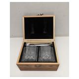 Whiskey glass set in wood box