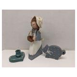 Group of wood blue/wite decor items
