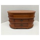 Oval wood jewelry box