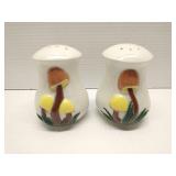 Arnel's Ceramic Mushroom Salt and Pepper Shakers
