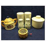 Group of misc & salt/pepper shakers