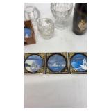 Glass vase and 2 glass cups, a metal vase and a