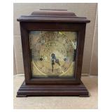 Vtg Sigh windup Clock see comments that this does