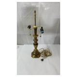 Double light bulb lamp 27in tall