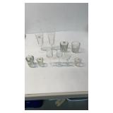 Assorted glass and crystal items.