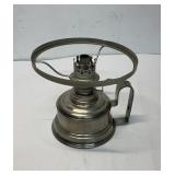 Metawa Holland oil lamp base featuring a