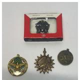 Assorted US Navy award badges.