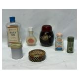 VINTAGE BATHROOM ITEMS
