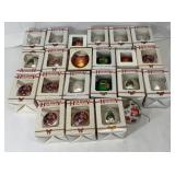 HOME DEPOT XMAS ORNAMENTS