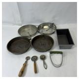Vtg Baking Pans