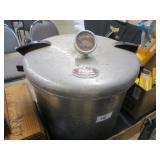 Presto Pressure Cooker-Canner