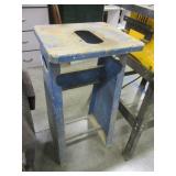 Dissell Tool Table