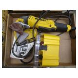 Dewalt Multi-Tool w/Attachments