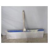 Long Handled Scraper