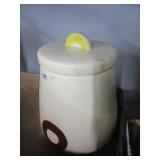 Circle Design Cookie Jar