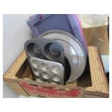 Baking Pans & Color Trays