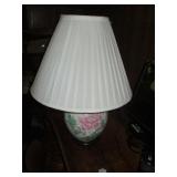 Ginger Jar Lamp w/Pleated Shade
