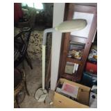 Adjustable Arm Floor Lamp