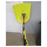 Snow Shovel & Snow Brush