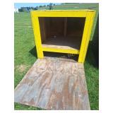 Yellow 4'x4' Box on 8' Pallet