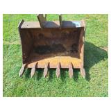 JD 24' Excavator Bucket