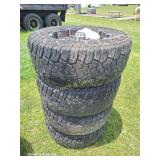 (4) 28565 R18 Tires on XD Alum Wheels & Lugs