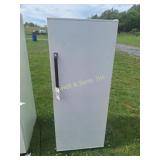 GE Combo Refrigerator/Freezer