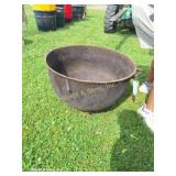 40 gal. Cast Iron Pot w/ Legs