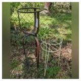 PAIR OF METAL PLANTER STANDS