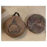 2 CAMO HUNTING CUSHIONS - UP MASTER BED