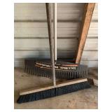 LEAFWORK RAKE & LARGE SWEEPER BROOM - SHED